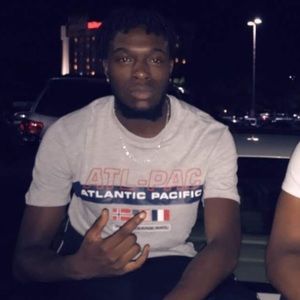 Meet your Posher, Lawrence